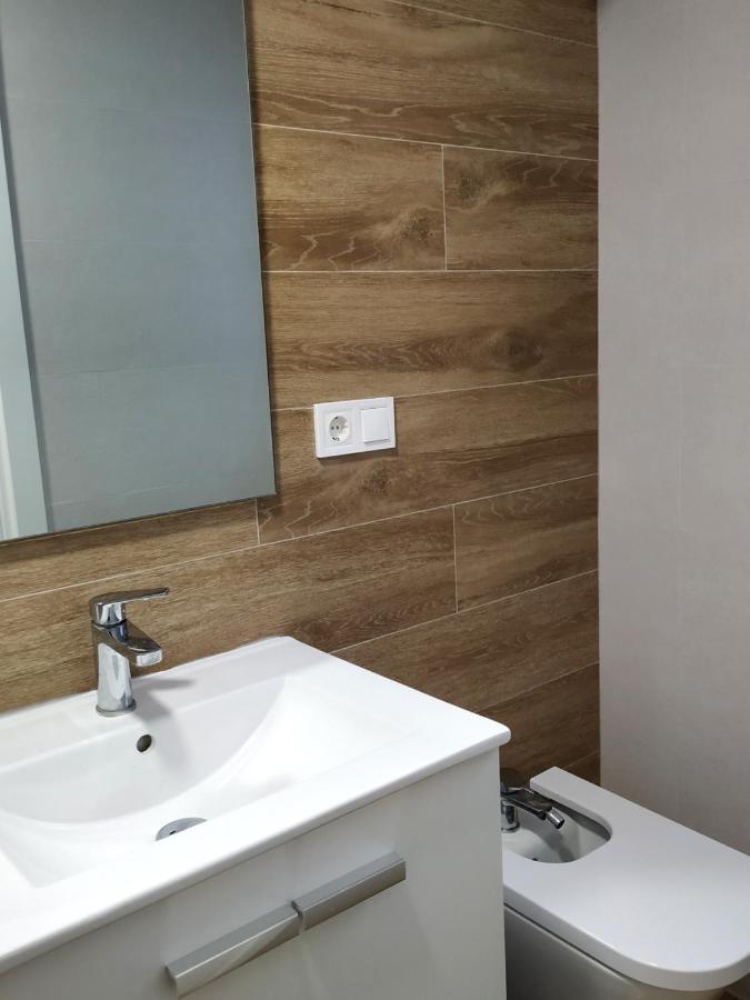 Apartamento privado Próximo a playa y ciencias con wifi Valência Exterior foto