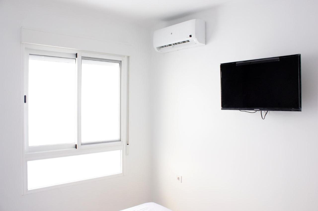 Apartamento privado Próximo a playa y ciencias con wifi Valência Exterior foto